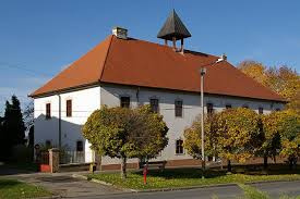 Az „első oskola”